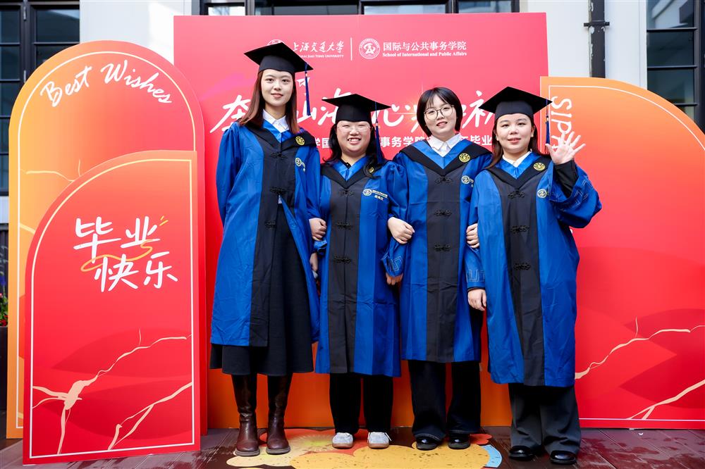 在历史进程中校准人生坐标