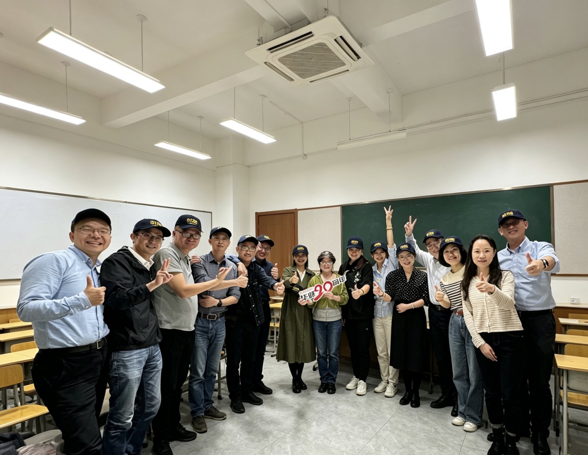 可返回栏目或查看相邻条目